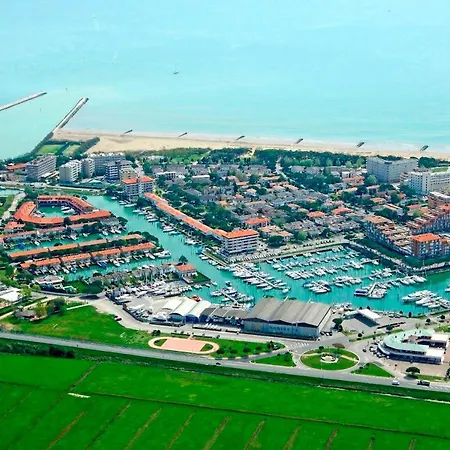 Appartamento Great Flat With Shared Pool For Six Guests-beahost Caorle